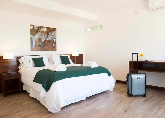 Hotel 6 De Octubre